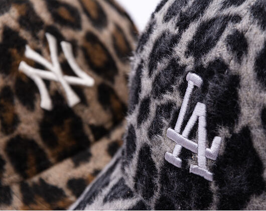 Dámská Kšiltovka New Era - MLB Cosy Animal - Snow Leopard Fleece 9FORTY - LA Dodgers - Grey / Black