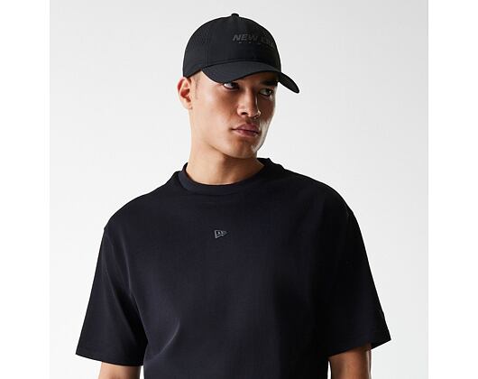 Triko New Era - Oversized Flag Tech Tee - Black