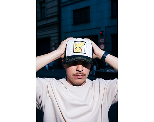 Kšiltovka Capslab - Pokémon Trucker - Pikachu - Black / White