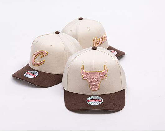 Kšiltovka Mitchell & Ness - Blush Sand Classic Red - Chicago Bulls - Sand/Brown
