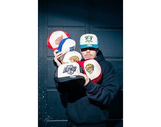 Kšiltovka Mitchell & Ness - NHL Vintage Block Trucker - Detroit Red Wings - Cream