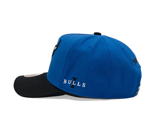 Mitchell & Ness - Core I Pro Snapback - NBA - Chicago Bulls - Blue-Black