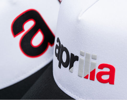 Cap New Era - Piagio Wordmark 9FORTY Trucker - Aprilia - Black