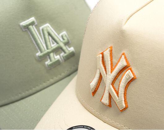 Cap New Era - MLB Outline 9FORTY A-Frame Trucker - NY Yankees - Cream / Orange