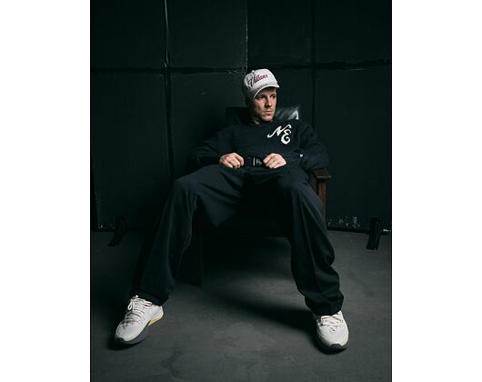 Sweater New Era - Branded Seasonal Knit Sweater - Navy
