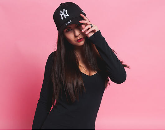 New Era League Basic New York Yankees Black/White 39THIRTY Stretchfit Cap