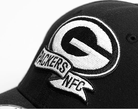 New Era 39THIRTY NFL22 Sideline Green Bay Packers Black / White Cap