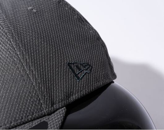 New Era 9FORTY MLB Diamond Era New York Yankees Strapback Graphite / Graphite Cap