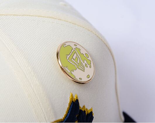 Kšiltovka New Era - 59FIFTY Contrast Pin - Toronto Blue Jays - Off White
