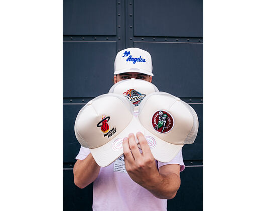 Kšiltovka Mitchell & Ness - Miami Heat - Evergreen Trucker Hwc - Off White