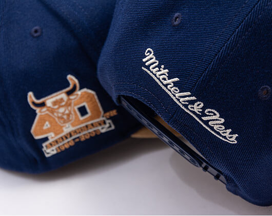 Kšiltovka Mitchell & Ness - Sand Storm Classic Red - Chicago Bulls - Navy/Sand