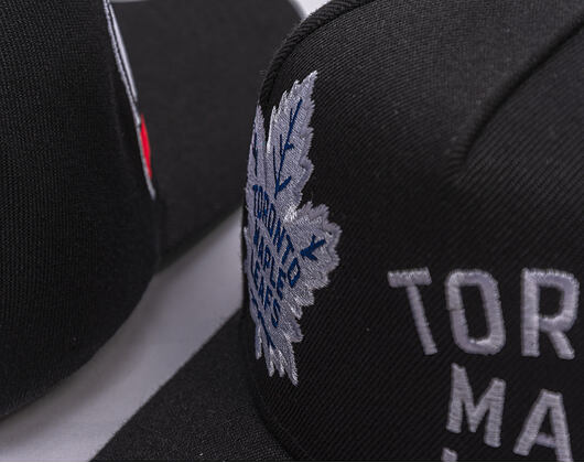 Kšiltovka Mitchell & Ness - NHL Busted Pro - Toronto Maple Leafs - Black