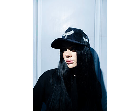 Kšiltovka Reflection Luxury Velvet Rhinostones Black / White