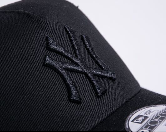 New Era Kids 9FORTY Clean Trucker New York Yankees Black / Black Snapback