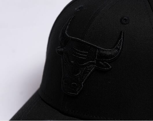 Kšiltovka New Era - 9FORTY Essential - Chicago Bulls - Black