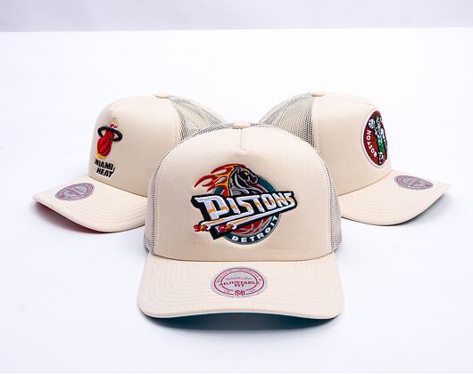 Kšiltovka Mitchell & Ness - Detroit Pistons - Evergreen Trucker Hwc - Off White