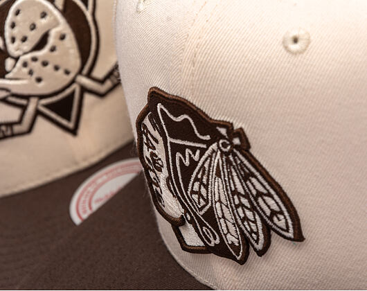 Kšiltovka Mitchell & Ness - NHL Fashion Basic 2T - Chicago Blackhawks - Cream