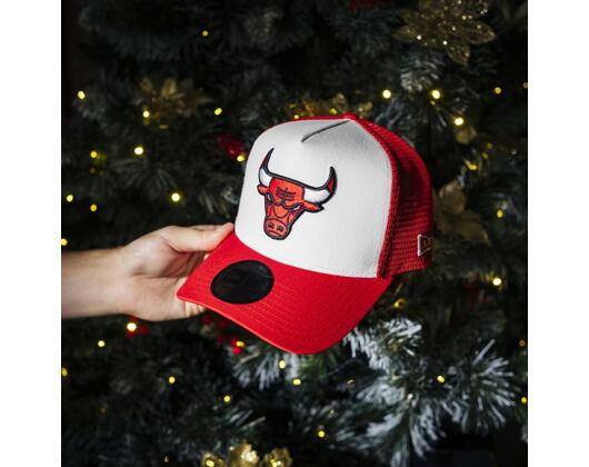 New Era 9FORTY A-Frame Trucker NBA Team Clear Black Chicago Bulls Optic White / Red Cap