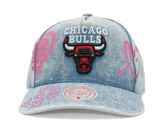 Cap Mitchell & Ness - Painted Love - NBA - Chicago Bulls - Light Blue