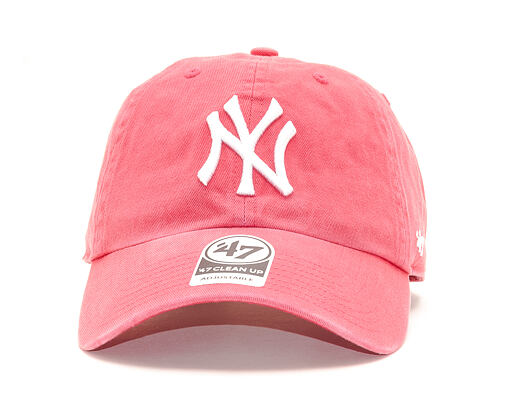 '47 Brand New York Yankees Clean Up Berry Strapback Cap