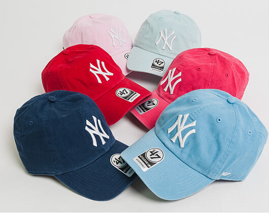 '47 Brand New York Yankees Clean Up Berry Strapback Cap