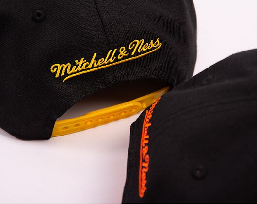 Kšiltovka Mitchell & Ness NHL Team 2 Tone 2.0 Snapback Boston Bruins Black / Yellow