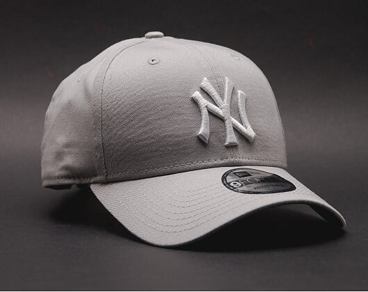 New Era 9FORTY MLB League Basic New York Yankees Strapback Grey / White Cap