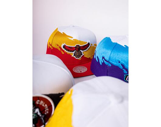 Mitchell & Ness Paintbrush Snapback HWC Atlanta Hawks White / Red Cap