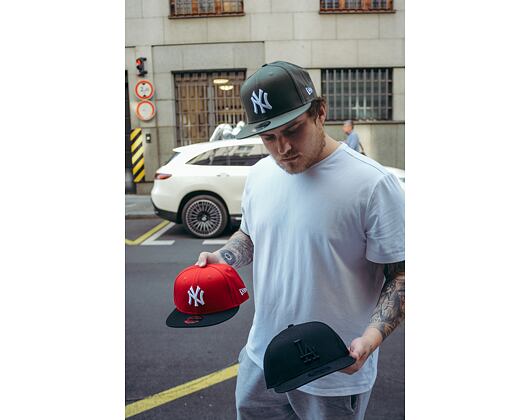 New Era 9FIFTY Cotton Block New York Yankees Snapback Scarlet / Black Cap