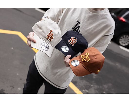 Kšiltovka New Era 9TWENTY MLB Boucle Oakland Athletics Caramel Brown / Pineapple
