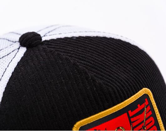 Kšiltovka Premium Capslab Assassins Creed Velour Pu Finitions
