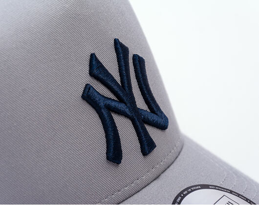 Kšiltovka New Era - MLB Side Patch 9FORTY Trucker - NY Yankees - Grey