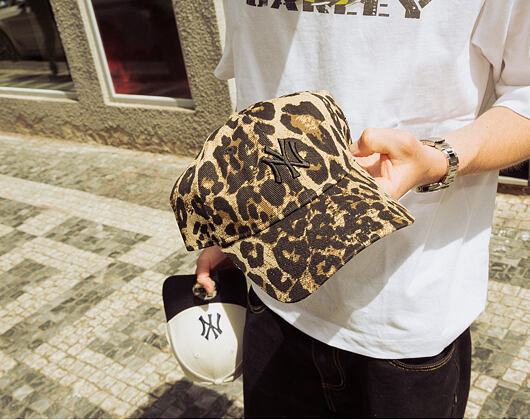 Womens Cap New Era - MLB Summer Leopard 9TWENTY - NY Yankees - Brown / Camel