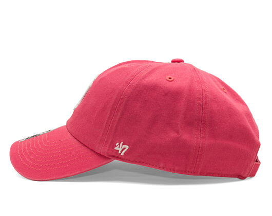 '47 Brand New York Yankees Clean Up Berry Strapback Cap