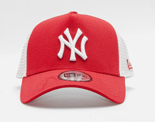 New Era Clean Trucker 2 New York Yankees Snapback Scarlet / Optic White Cap