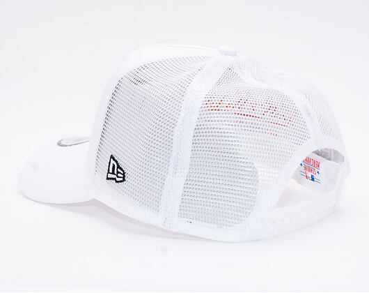 New Era 9FORTY A-Frame Trucker Essential New York Yankees Snapback Optic White Cap