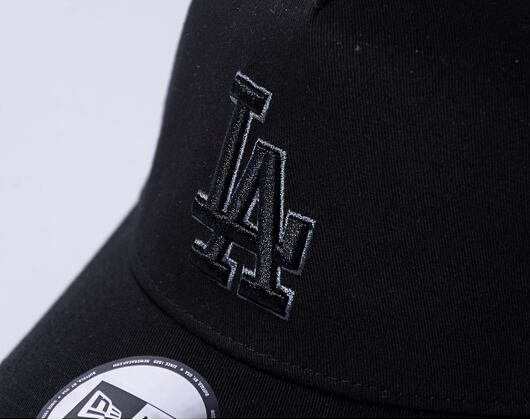 New Era 9FORTY Trucker MLB Black on Black Team Logo Los Angeles Dodgers Snapback Cap