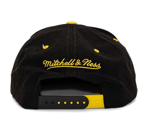 Kšiltovka Mitchell & Ness - Day 5 Snapback - Chicago Bulls - Black-Yellow