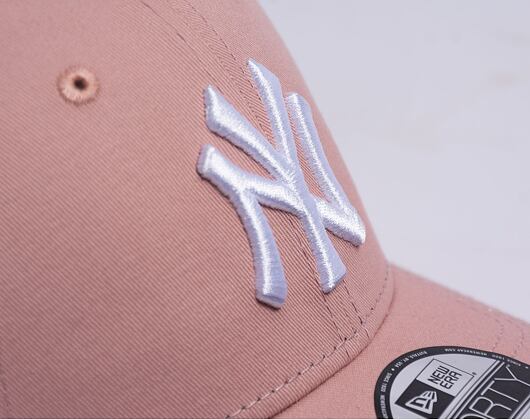 Kšiltovka New Era - MLB Essential 9FORTY - NY Yankees - Pale Pink