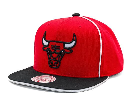 Kšiltovka Mitchell & Ness - Chicago Bulls - Pipe Snapback - Red