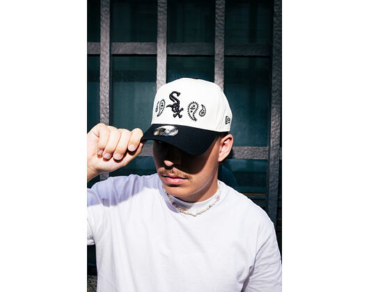 Kšiltovka New Era - MLB Paisley Bandana 9FORTY A-Frame - Chicago White Sox - Cream / Black