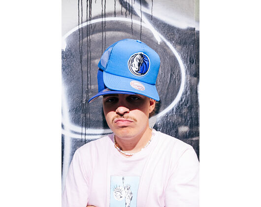 Kšiltovka Mitchell & Ness - Dallas Mavericks - Evergreen Trucker - Blue
