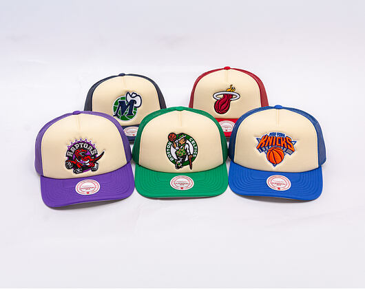 Kšiltovka Mitchell & Ness - NBA Vintage Block Trucker - Boston Celtics - Cream