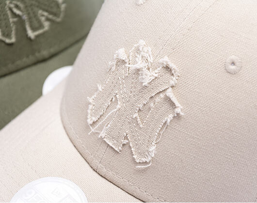 Womens Cap New Era - MLB Distressed 9FORTY - NY Yankees - Stone