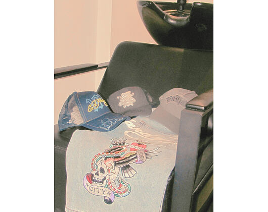Cap Ed Hardy - Love Kills Slowly Washed 5 Panel Trucker Cap