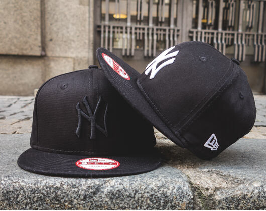 New Era 9FIFTY MLB New York Yankees Snapback Black / Black Cap