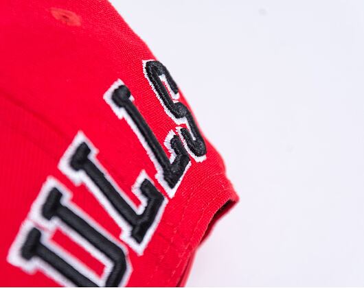 New Era 9FIFTY NBA Team Arch Chicago Bulls Snapback Team Color Cap
