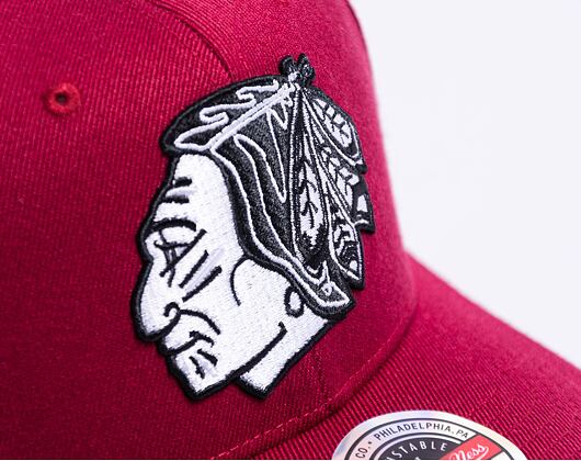 Kšiltovka Mitchell & Ness Burgundy Classic Red Chicago Blackhawks