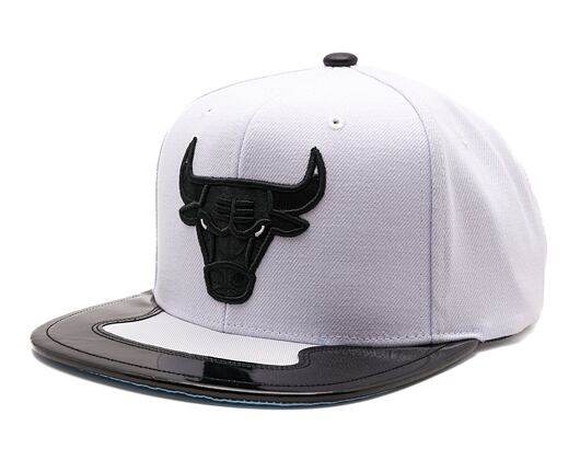 Kšiltovka Mitchell & Ness - Chicago Bulls - Day 11 Snapback - White