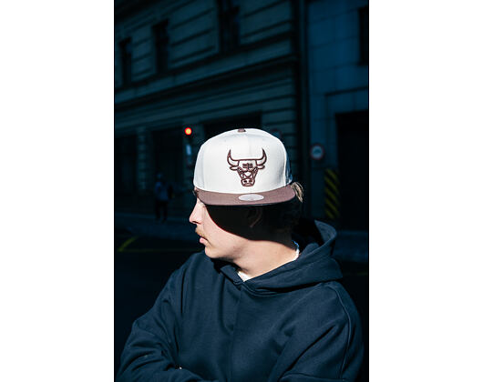 Cap Mitchell & Ness - NBA Fashion Basic 2T Snapback - Chicago Bulls - Cream